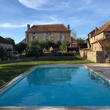 Chatel de Bierre Sigy-le-Châtel Exterior foto